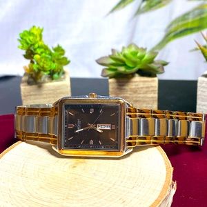 Kenneth Cole Watch 🧡